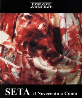 mostra “Seta. Il Novecento a Como”.